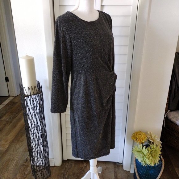TORRID‎ Black & Silver Shimmer Knotted dress Sz. 1 (1X) - Picture 3 of 12